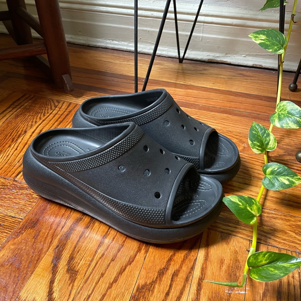 NWOB Crocs Crush Slide Peep Toe Sandals size 9